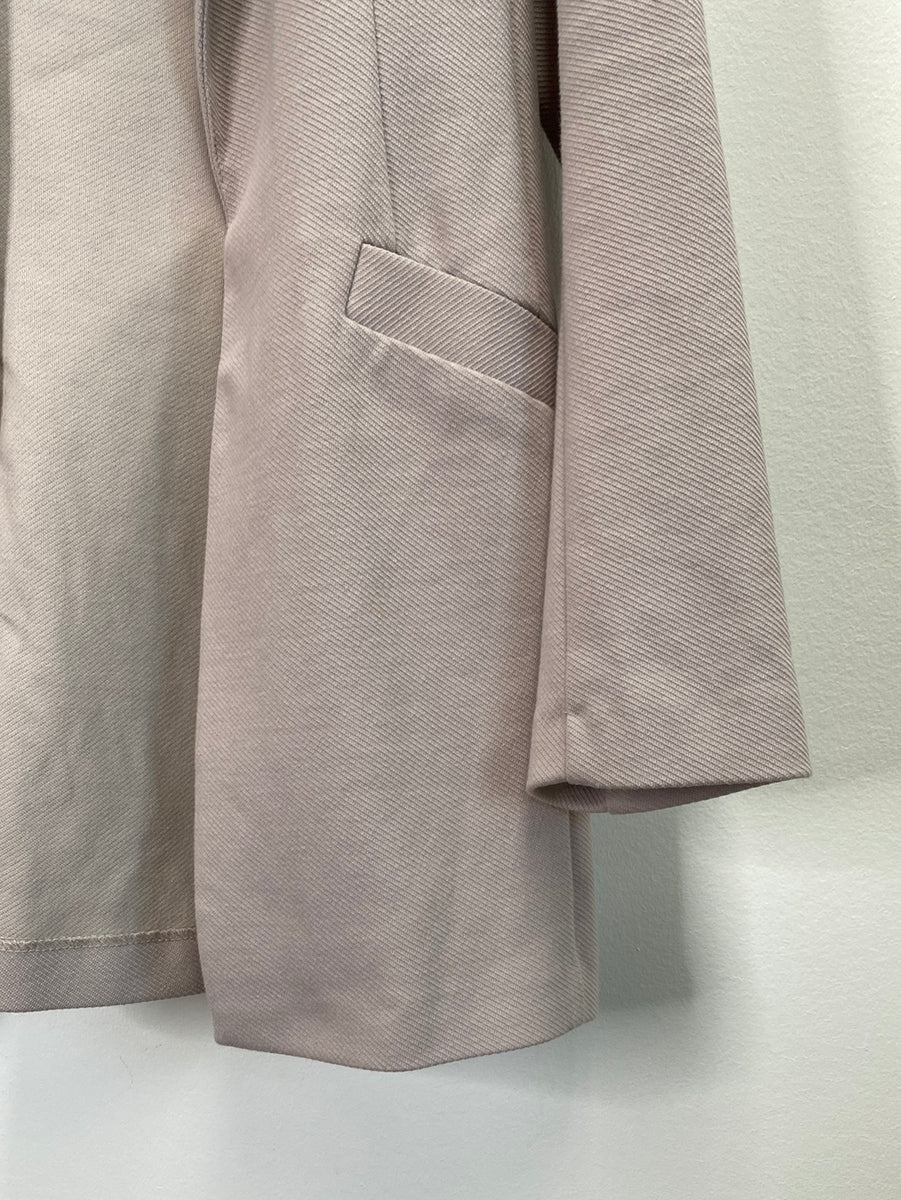 Dynamite Oversized Blazer (S) LoveToThrift