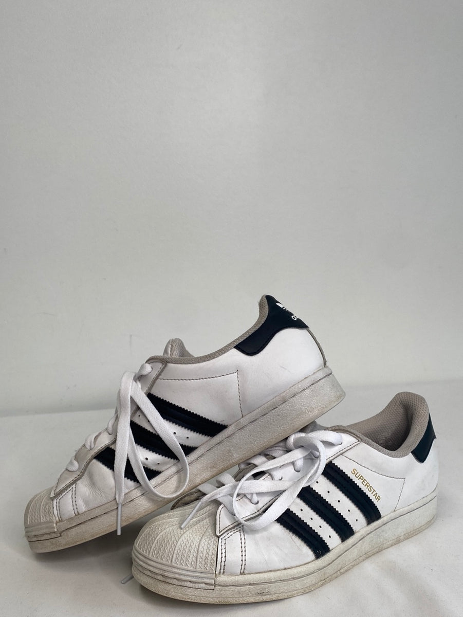 Adidas superstar clearance size 6 canada