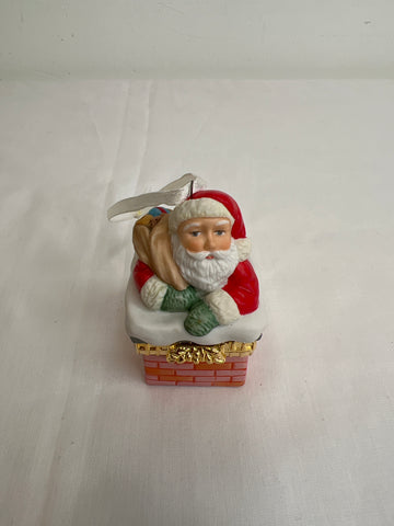 Hallmark 2001 Hallmark "Santa" Christmas Ornament