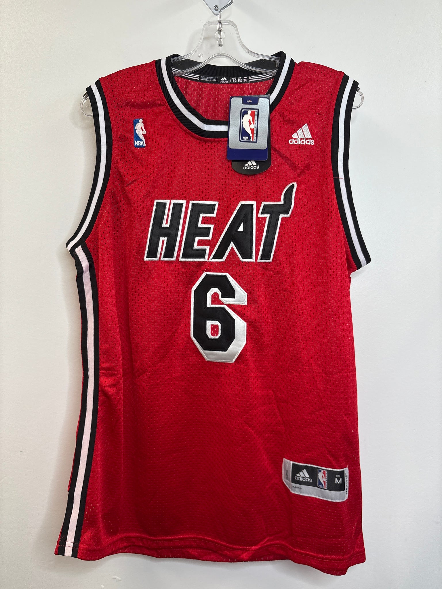 NWT NBA Adidas Miami Heat #6 LeBron James Basketball Jersey (M)