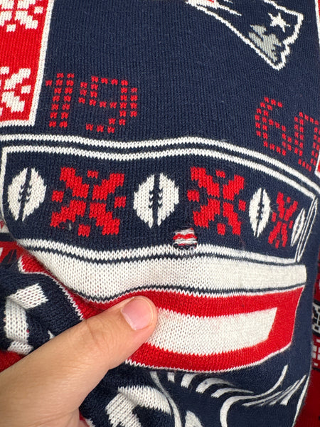 NFL Team Apparel New England Patriots Light-Up LED Football Sweater (M)