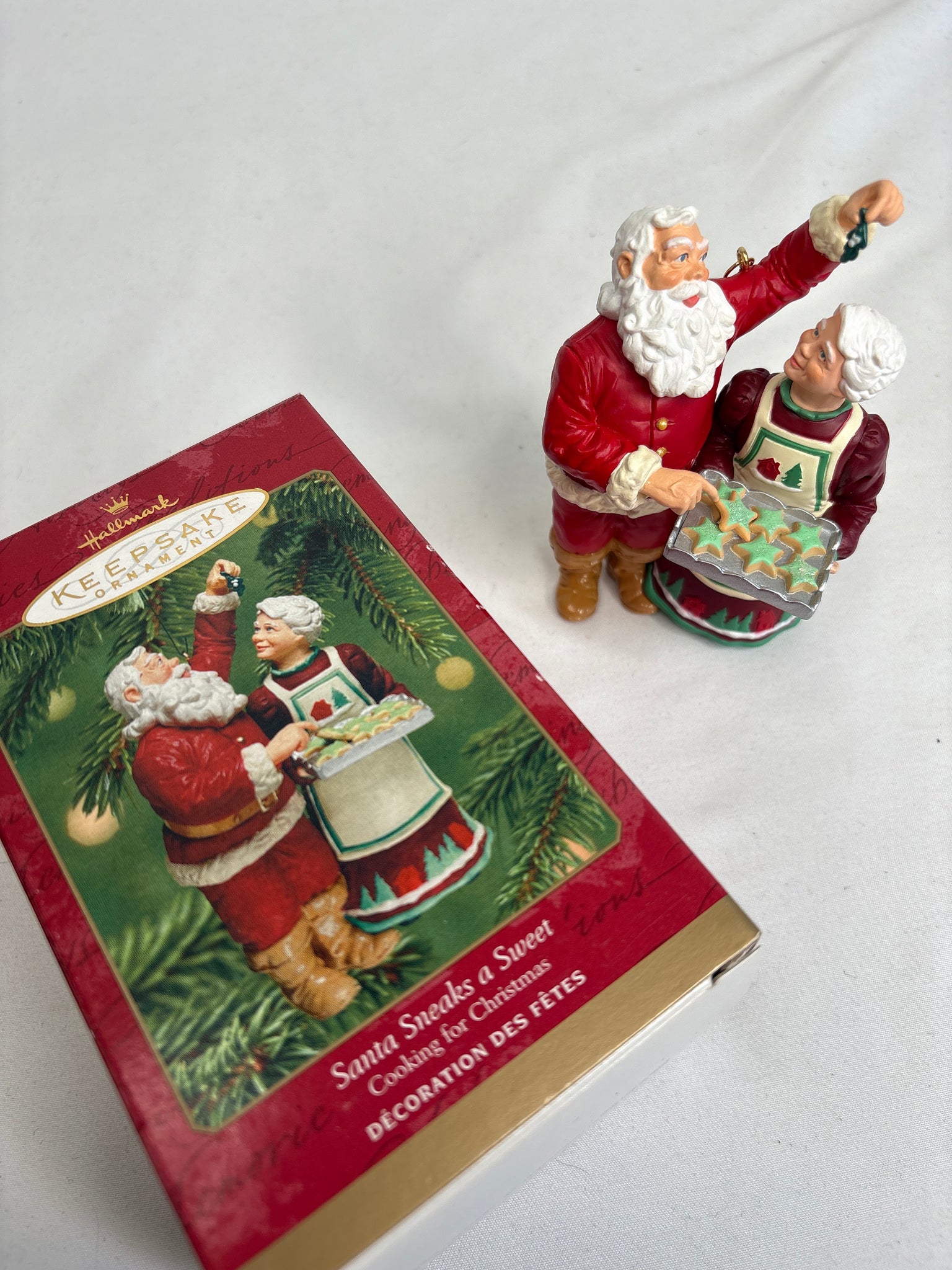 Vintage Hallmark Keepsake 2001 Santa Sneaks A Sweet Ornament