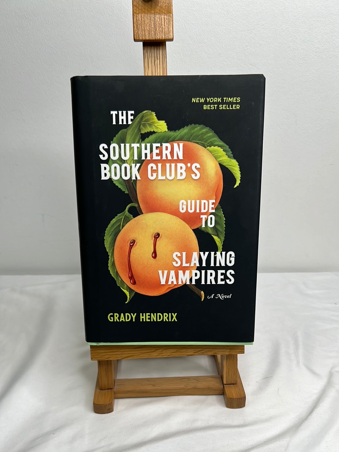 The Southern Book Club's Guide to Slaying Vampires By Grady Hendrix