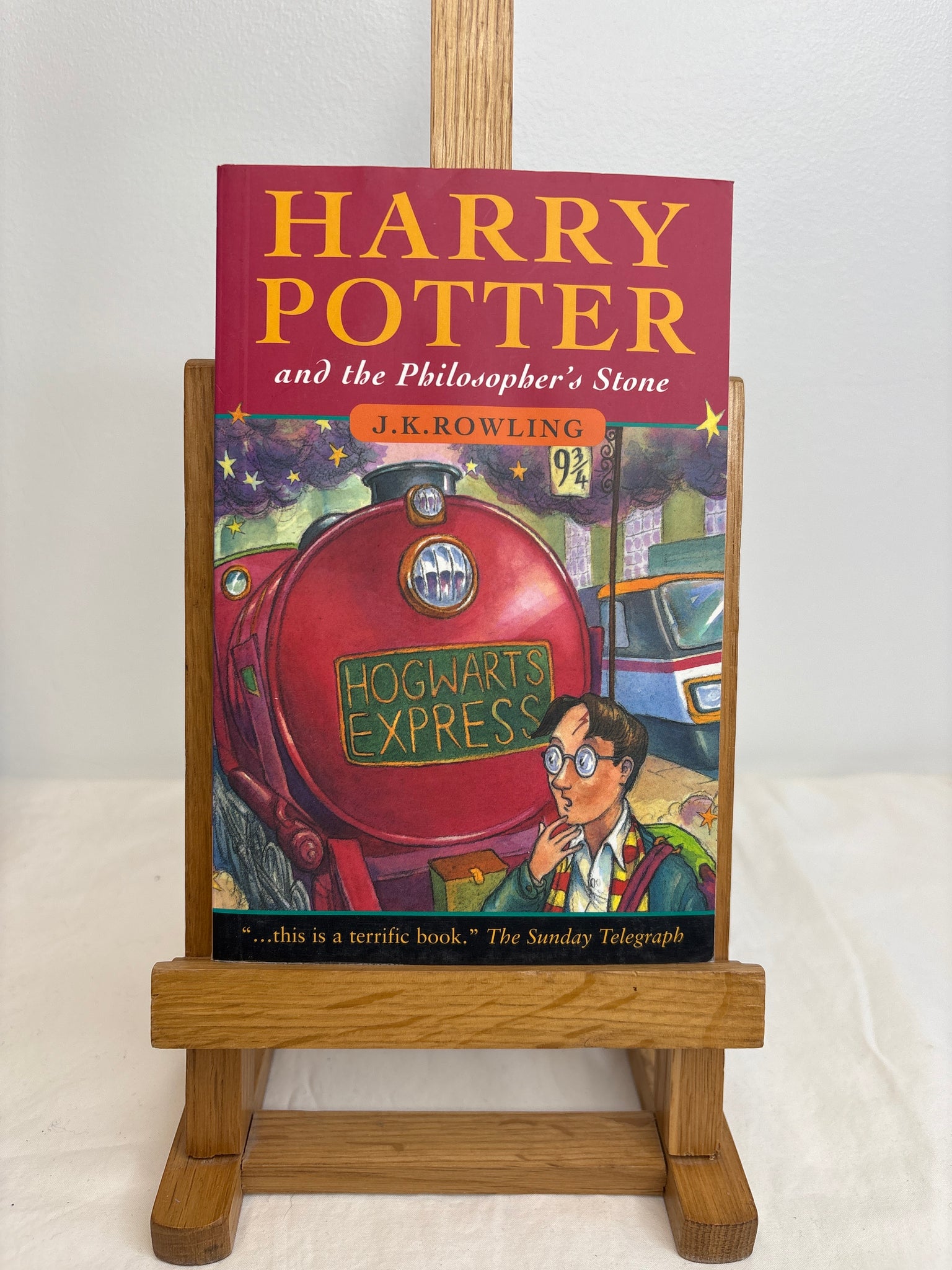 Harry Potter And The Philospher's Stone (Book 1) - J.K Rowling