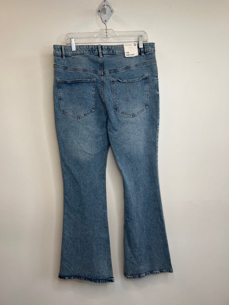 NWT Refuge Denim Flare Jeans (13)