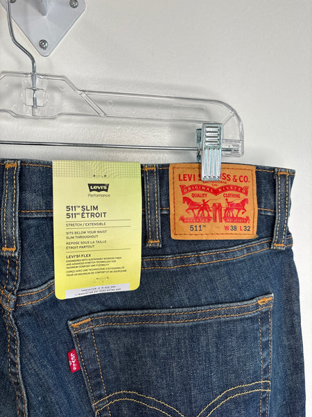 NWT Levi’s Slim Denim Jeans (38/32)