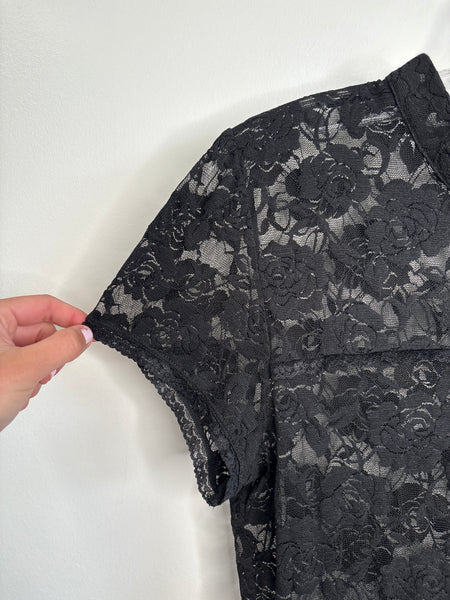 Ricki’s Floral Crochet See-Through Top (L)