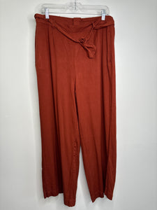 Symbol Wide Leg Pants (XL)