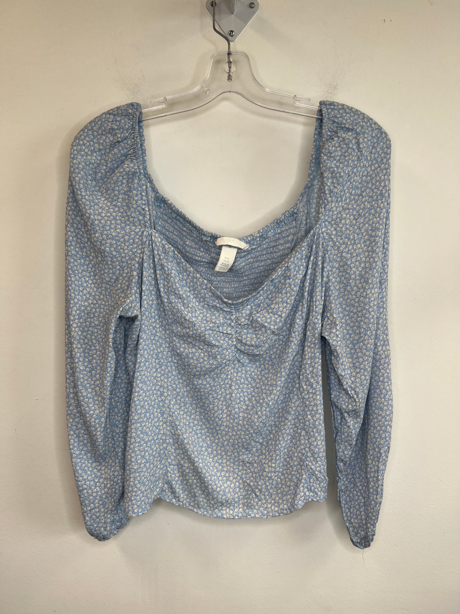 H&M Light Blue Floral Long Sleeve Crop Top (XL)