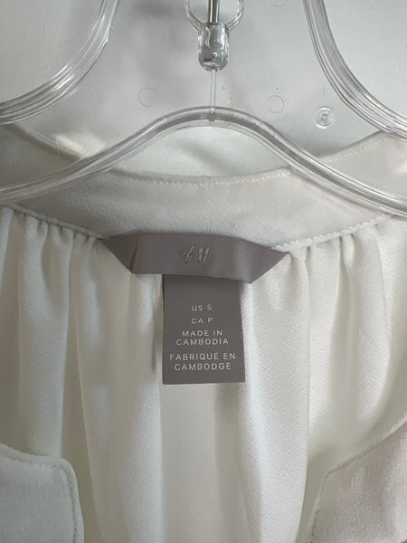 H&M Sleeveless Sheer Blouse (S)