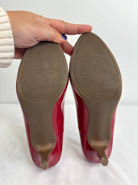 Coach And Four Heel Shoes (US 8)