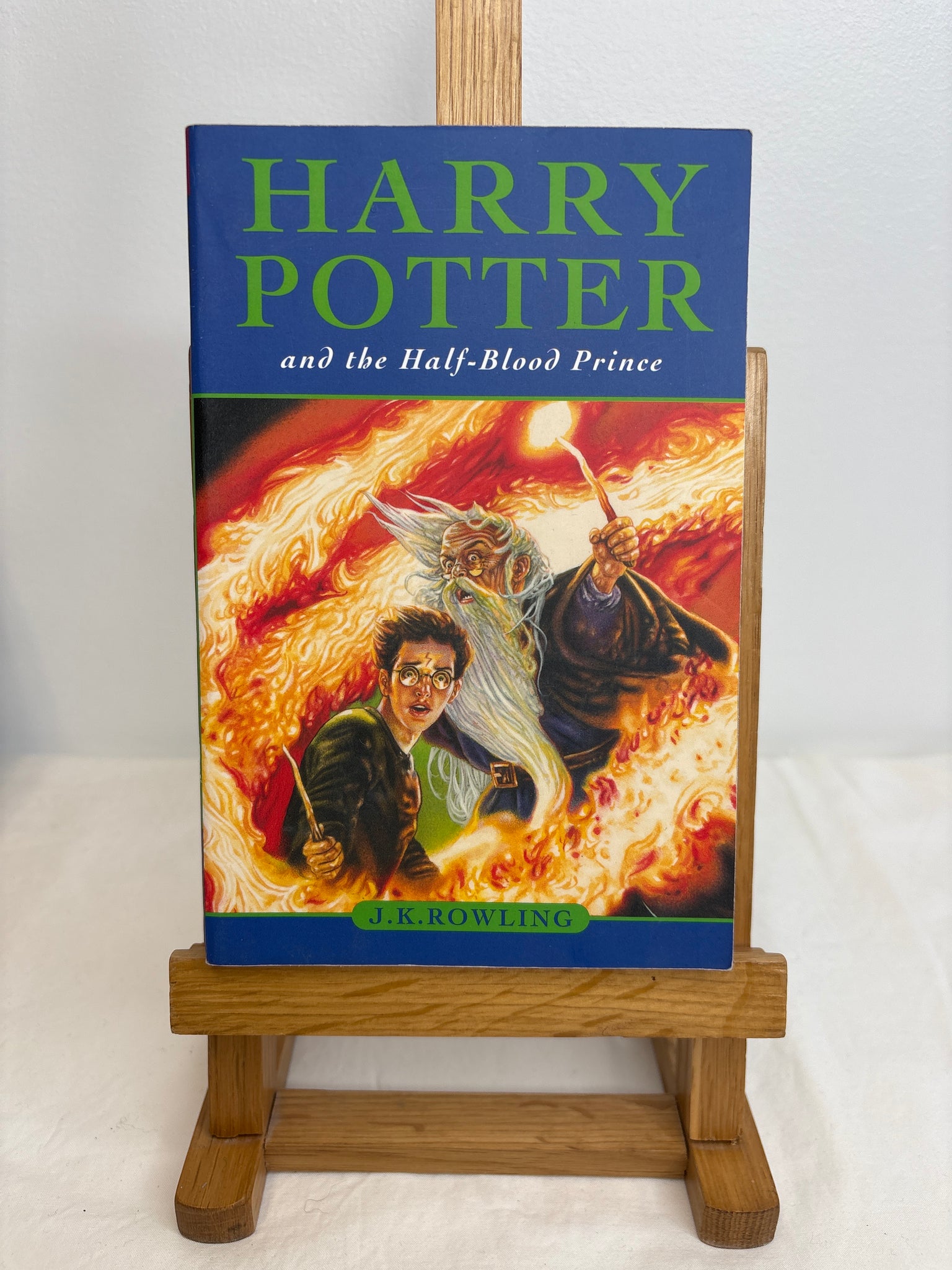 Harry Potter And The Half-Blood Prince (Book 6) - J.K Rowling