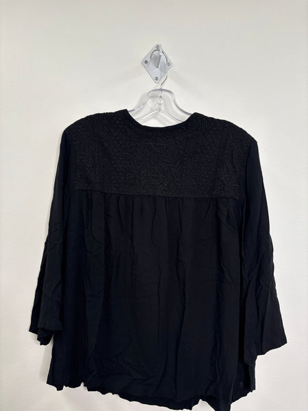 Old Navy Lacey Top (XL)