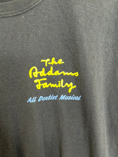 The Addams Family 2019 All Dentist Musical Graphic Tee (L)