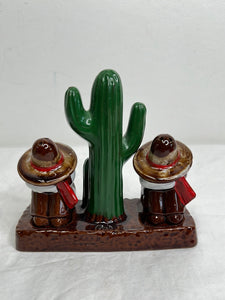 Vintage Southwest Salt And Pepper Shaker Set