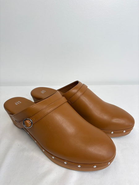 GAP Faux-Leather Clogs Shoes (US 11)