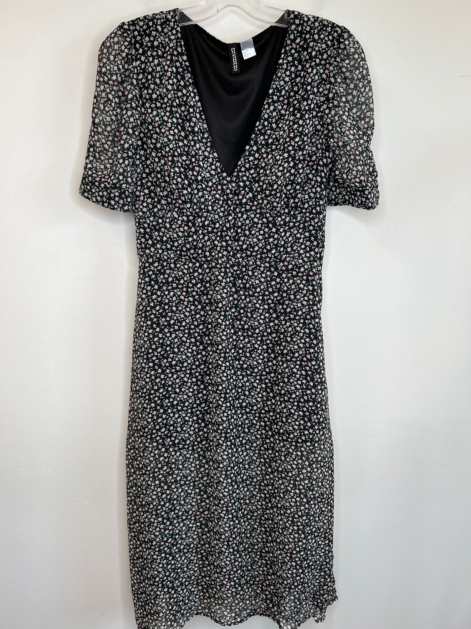 H&M Divided Black Floral Dress (S)