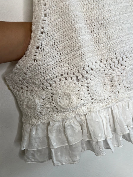 American Eagle Outfitters White Crochet Halter Crop Top (S)