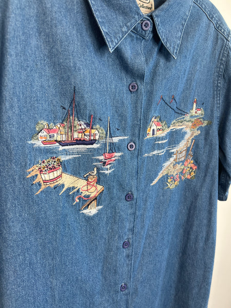 Vintage Tradition Country Collection Denim "Coastal Scene" Embroidered Short-Sleeved Button-Up Shirt (M)