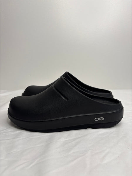 OOFOS Ooloog Clog Sandals (US M5/W7)