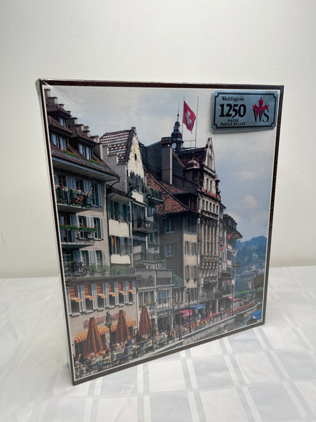 Waddington 1250 Pieces Puzzle