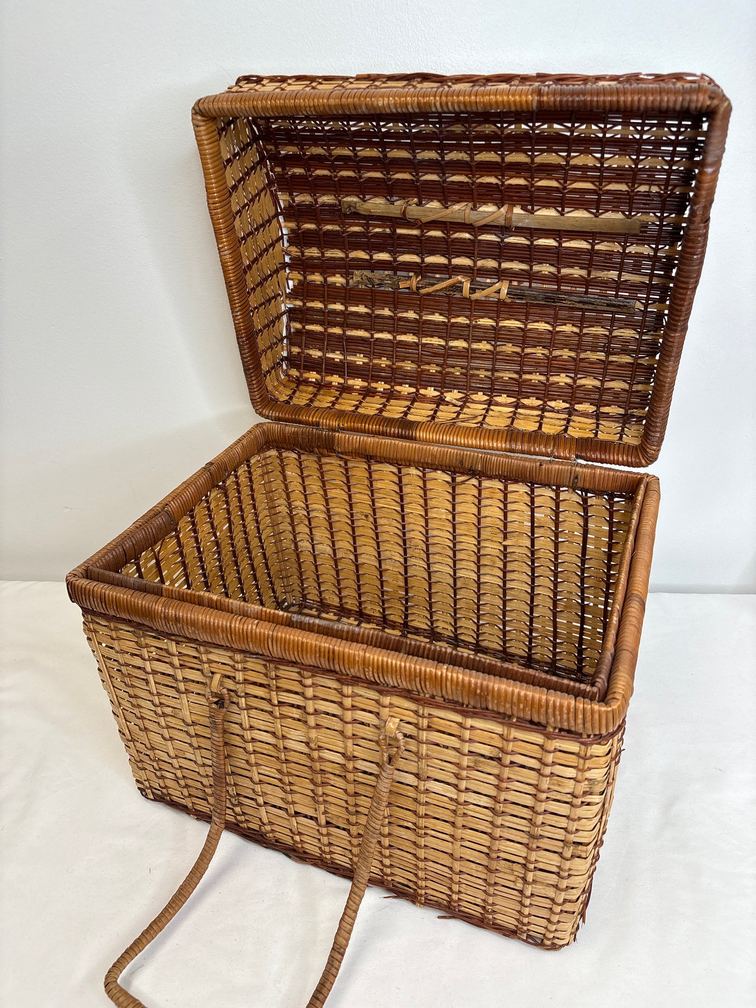 Woven Wicker Picnic Basket