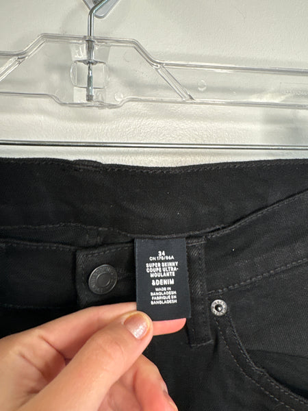 NWT H&M Super Skinny Denim Jeans (34)