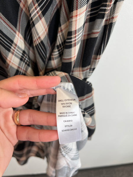 Ricki's Black Plaid Quarter-Zip Skirt (18)