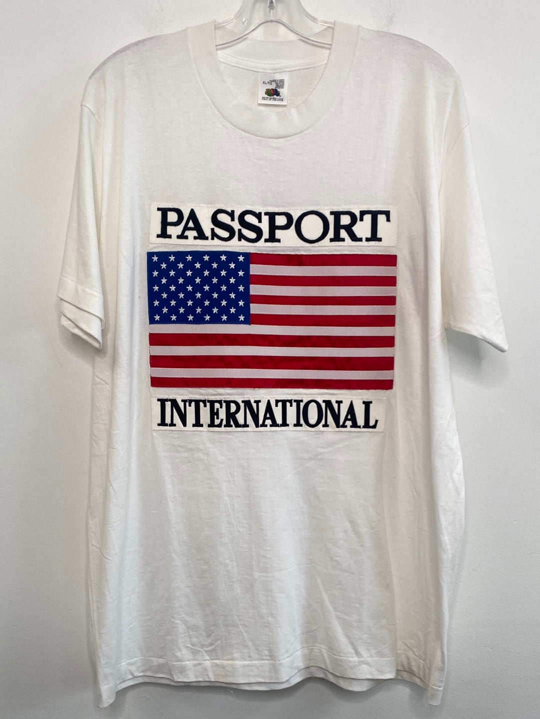 Vintage USA Passport International Embroidered Graphic Tee (XL)