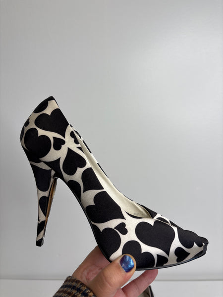 Hello Kitty Open-Toe Patterned Heels (US 8)