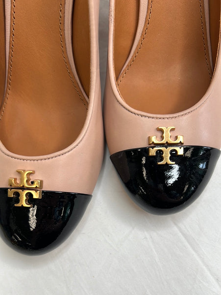 Tory Burch Everly Leather Black Patent Toe Cap Gold Logo Wedges (8.5 M)