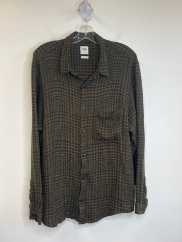 Zara Relaxed Fit Button Up Plaid Shirt (XL)