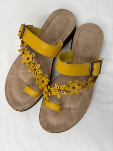 Annie Comfort Floral Sandals (US 8.5M)