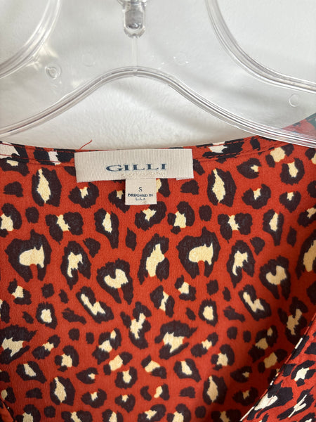 Gilli Animal Print Long Sleeve V-neck Blouse (S)
