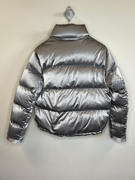 TNA The Super Puff Silver Holo Cropped Jacket (M)