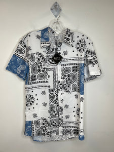 NWT Zaful Forever Young Blue Paisley Print Short-Sleeved Button-Up Shirt (S)