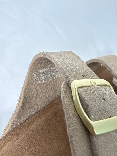 Time & Tru Sandals (US 9)