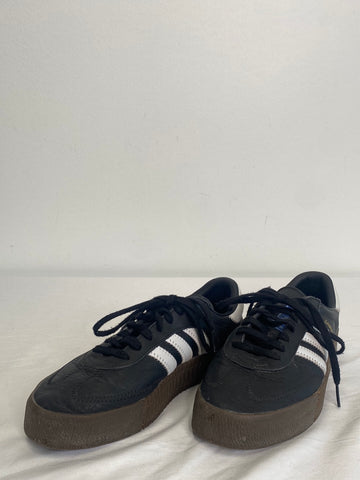 Adidas Samba Shoes (6.5)