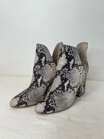 Steve Madden Snakeskin Booties (US 5.5 M)