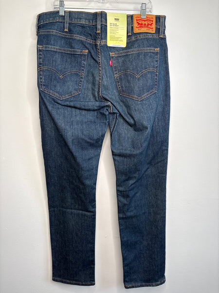 NWT Levi’s Slim Denim Jeans (38/32)