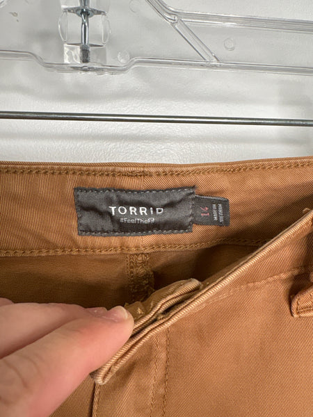 Torrid Cropped Wide-Leg Pants (14)