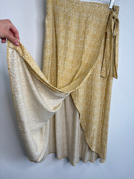 Maurice Light Wrap Skirt (L)
