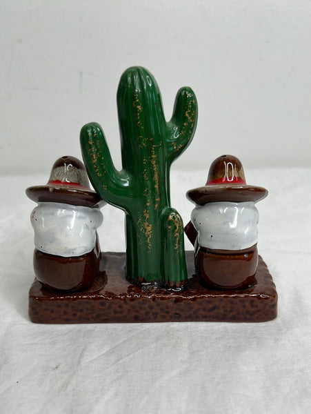 Vintage Southwest Salt And Pepper Shaker Set