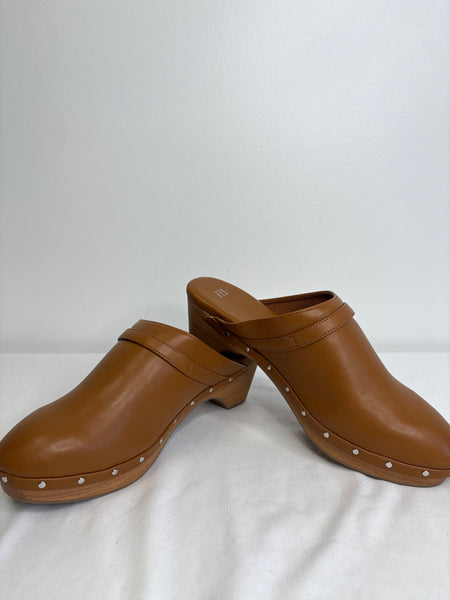 GAP Faux-Leather Clogs Shoes (US 11)