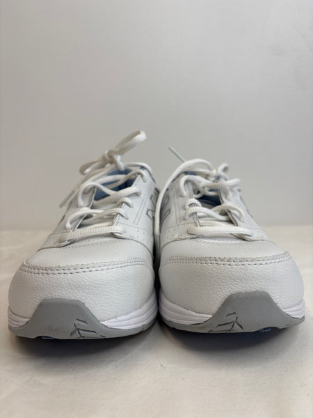 New Balance Athletic Shoes (US 8.5)