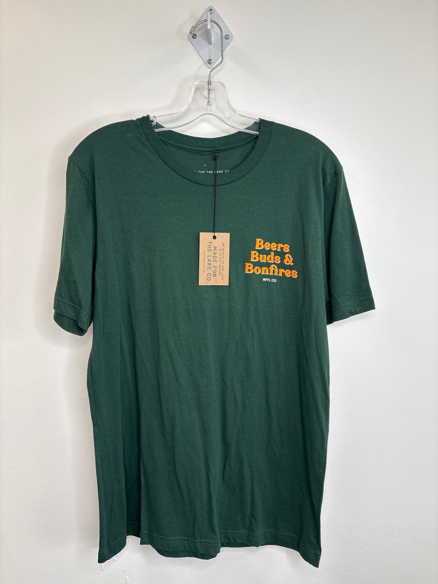 NWT Made for the Lake Co. Beers Buds & Bonfires Cotton Graphic Tee (L)