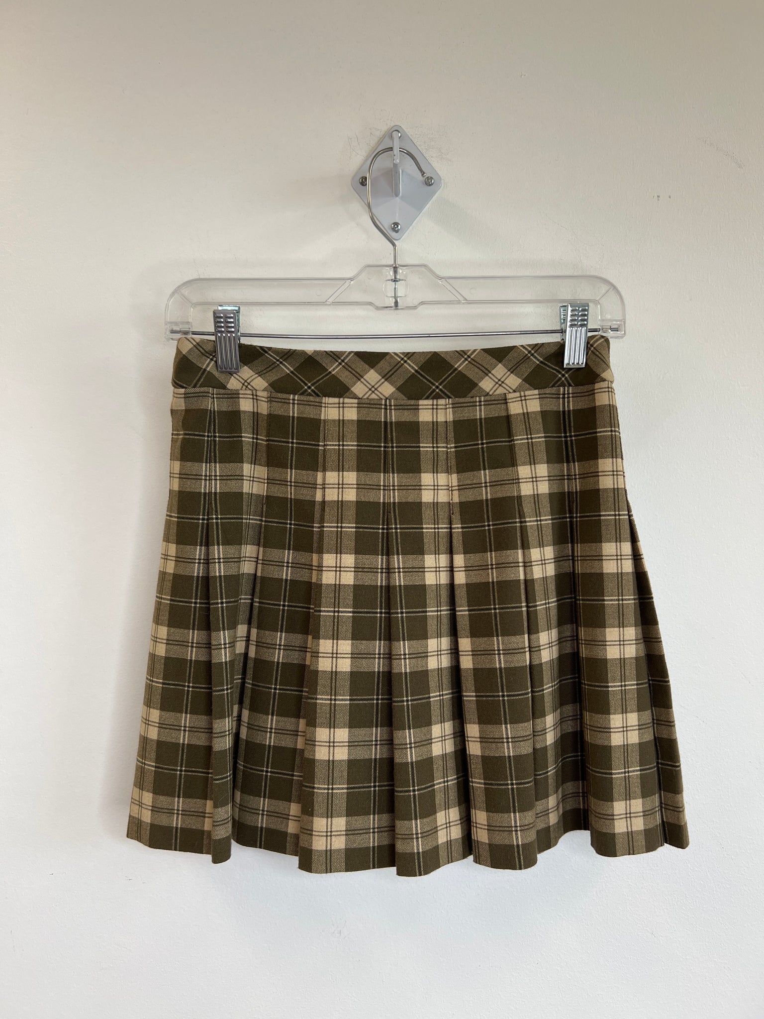 Green plaid skirt canada best sale