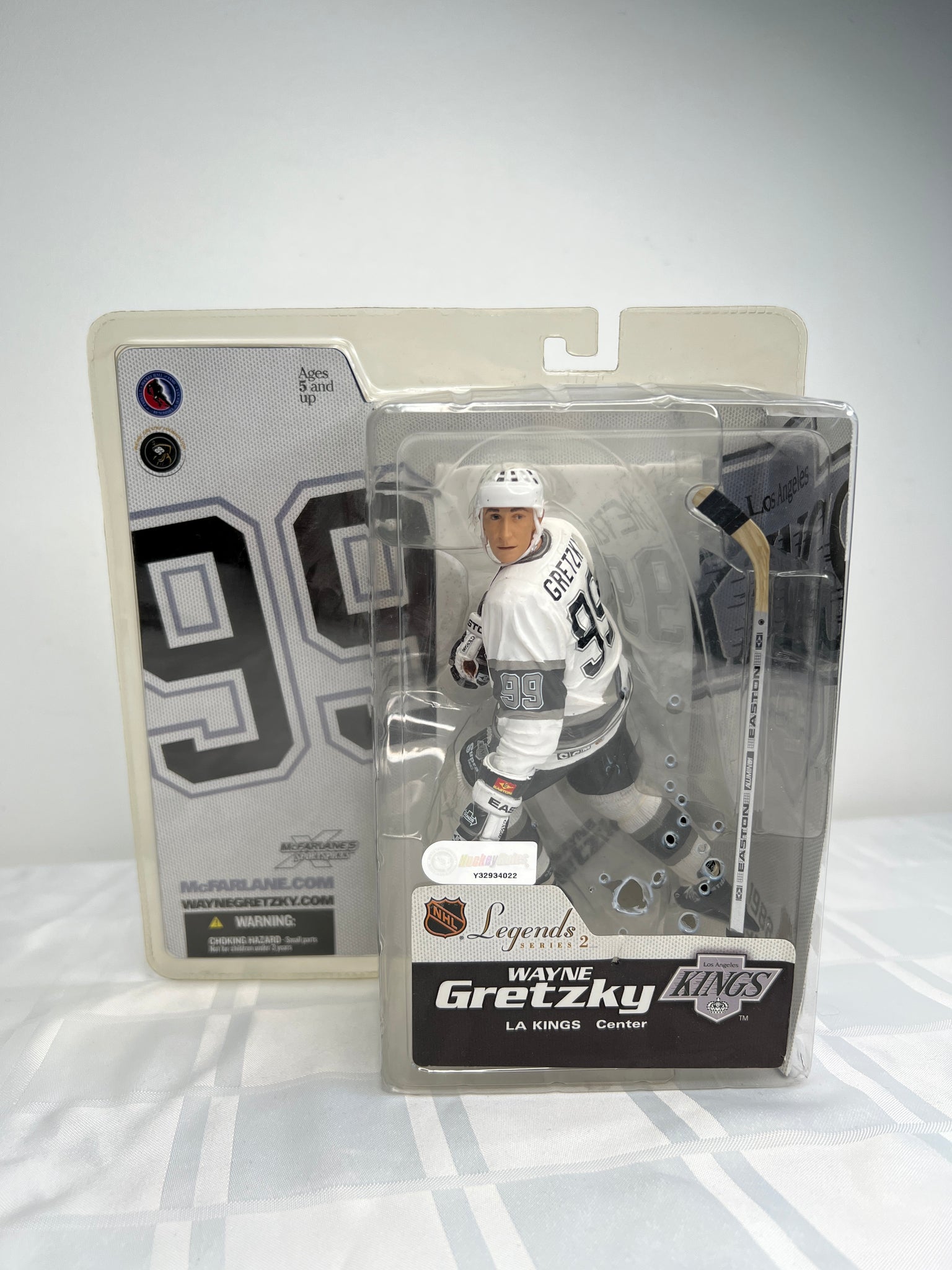 NHL Legends Series 2 "Wayne Gretzky LA Kings" Figurine