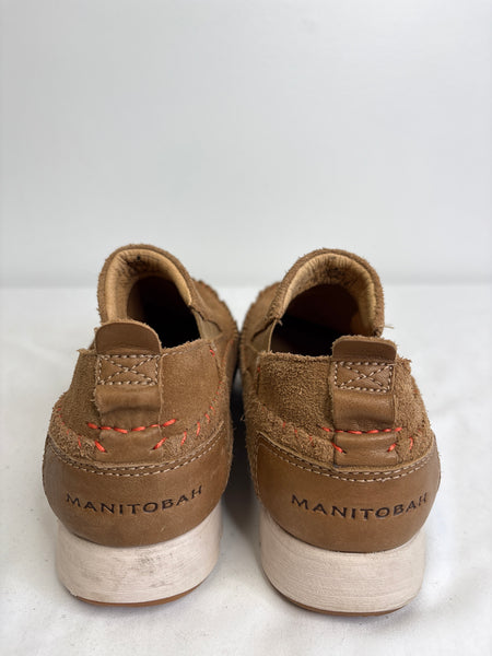Manitobah Suede Loafers (US 9.5)