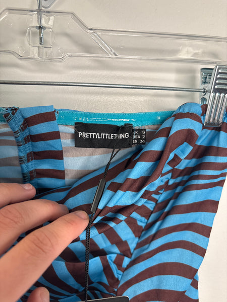 NWT Pretty Little Thing Blue Wave Print Asymmetric Corset Top (2)